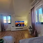 Apartments Ante 1