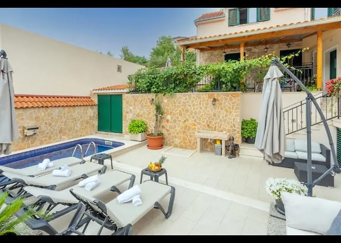 Apartments Ante 1